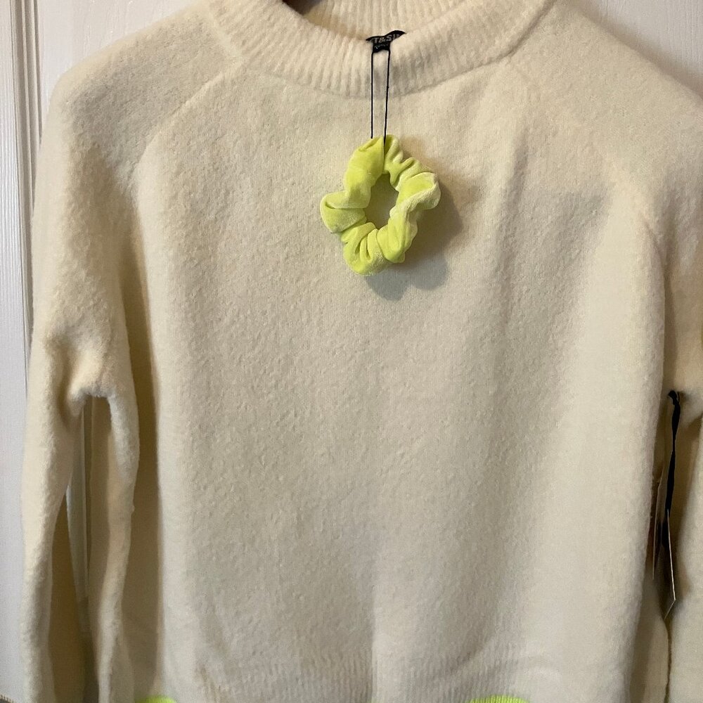Sweet & Sinful White Sweater Size M
